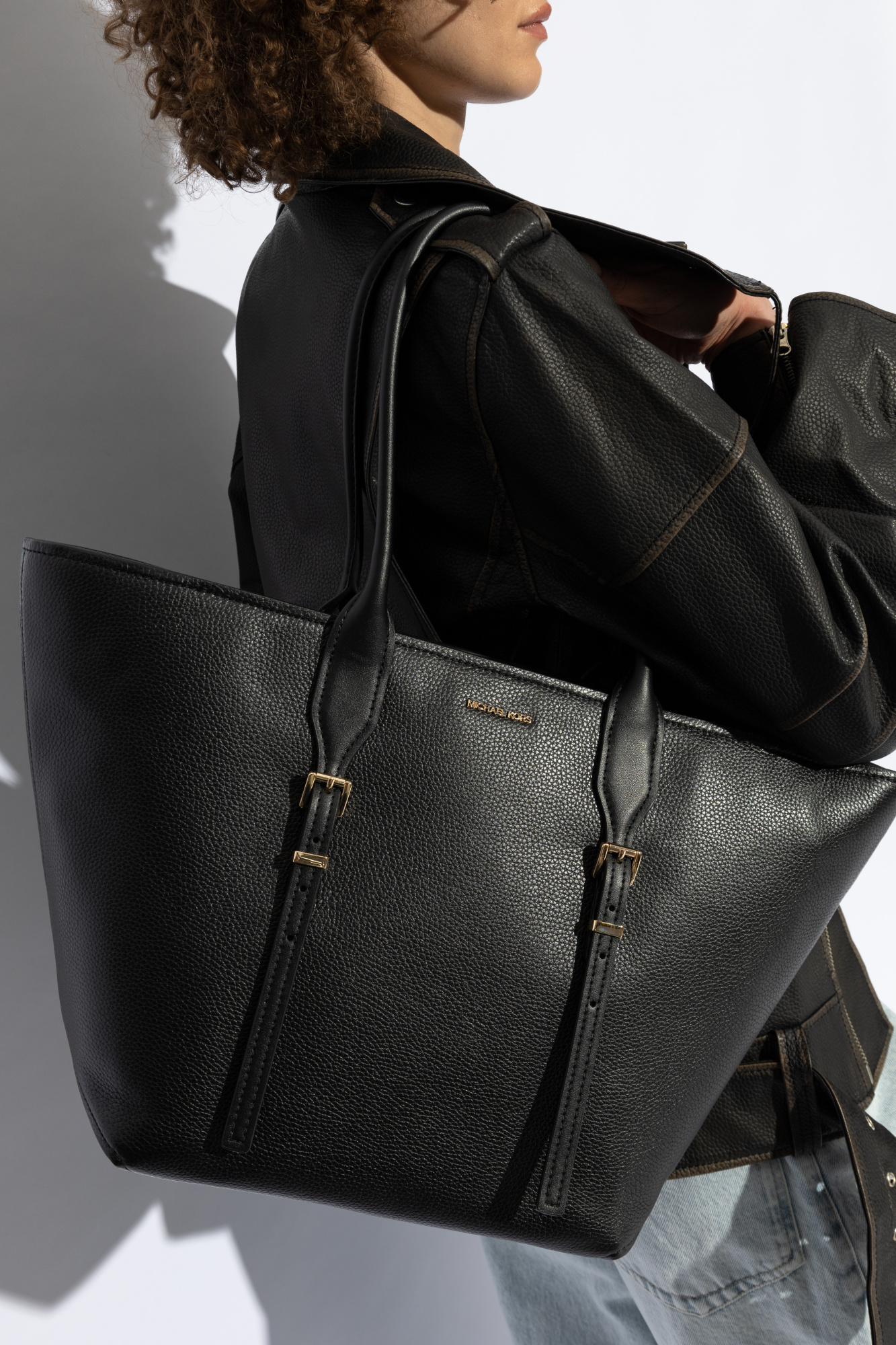 トートバッグ Michael By Michael Kors Black Leather Moore Shopping Bag MICHAEL Michael Kors Moore Large Buckle Leather Tote Bag